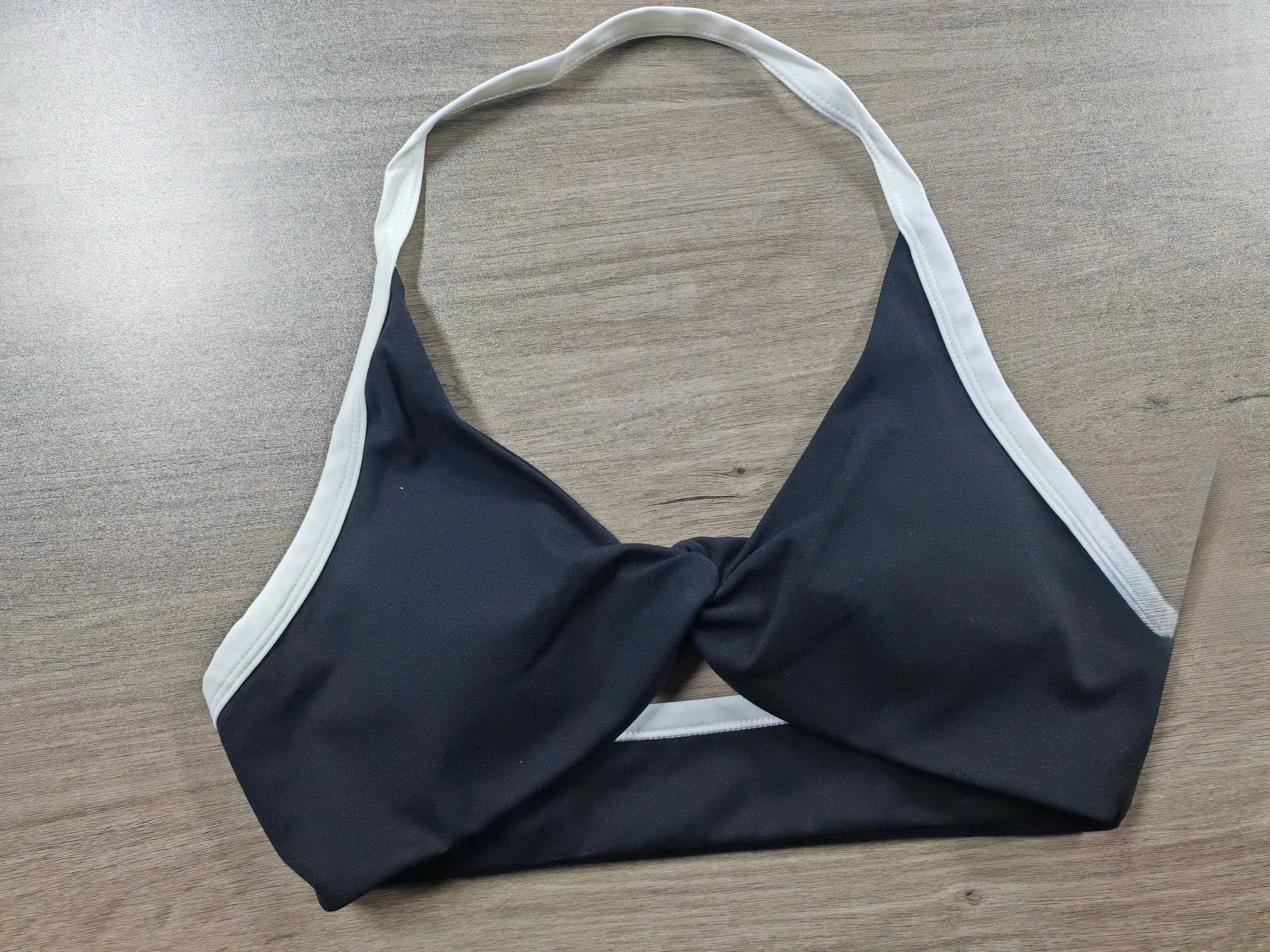 Twist Color Block Halter Sports Bra